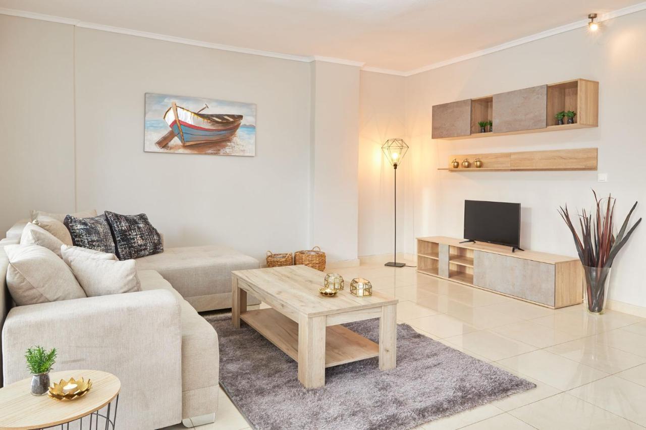 Pearl Apartments Ofrínion エクステリア 写真