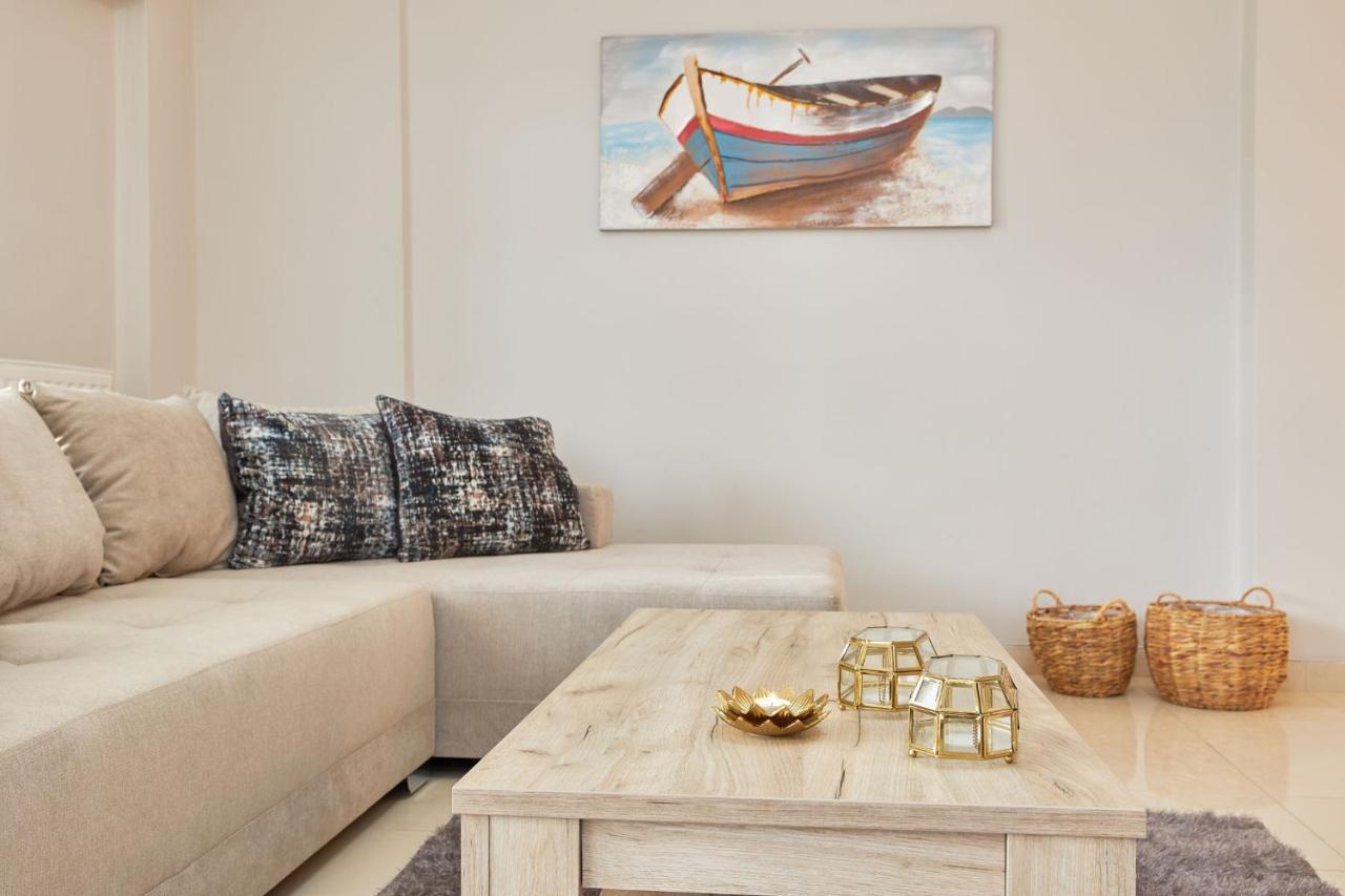 Pearl Apartments Ofrínion エクステリア 写真
