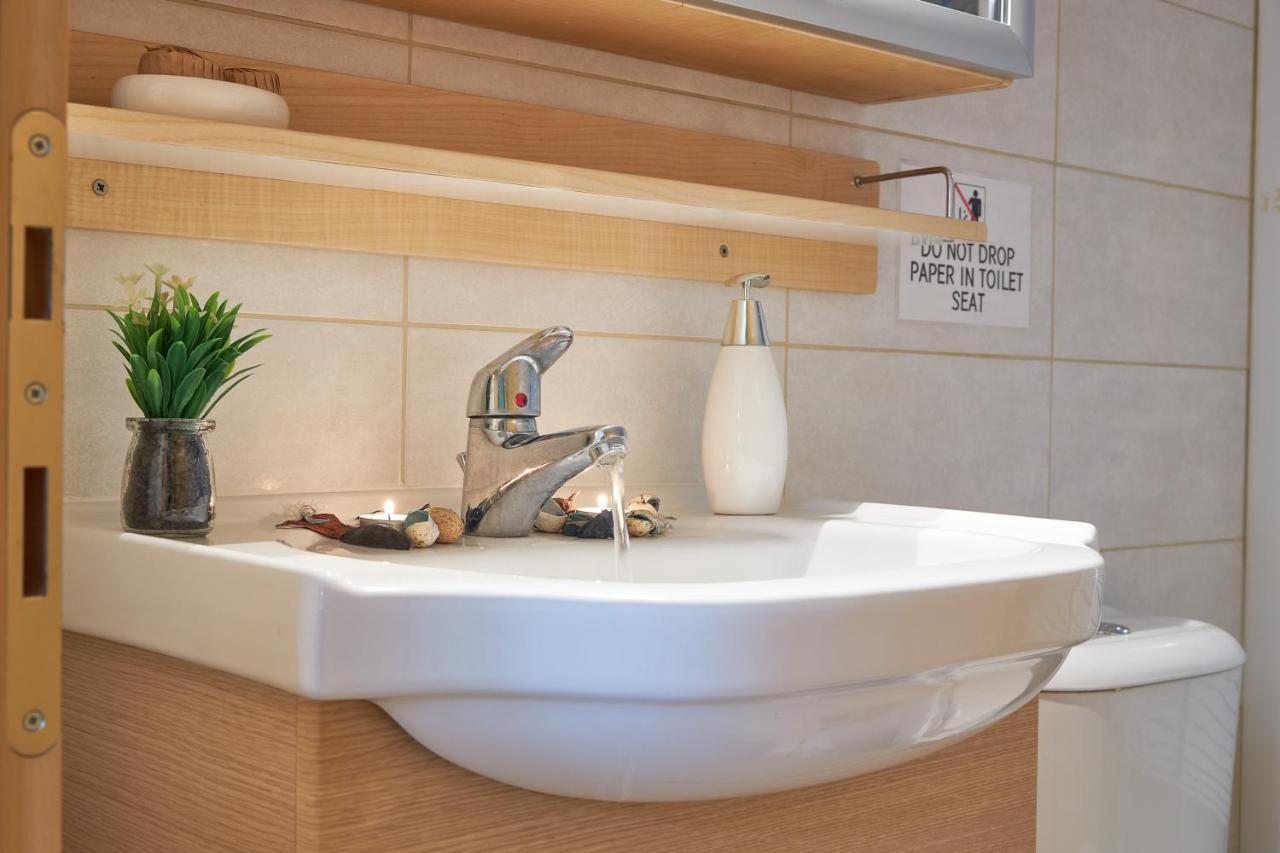 Pearl Apartments Ofrínion エクステリア 写真