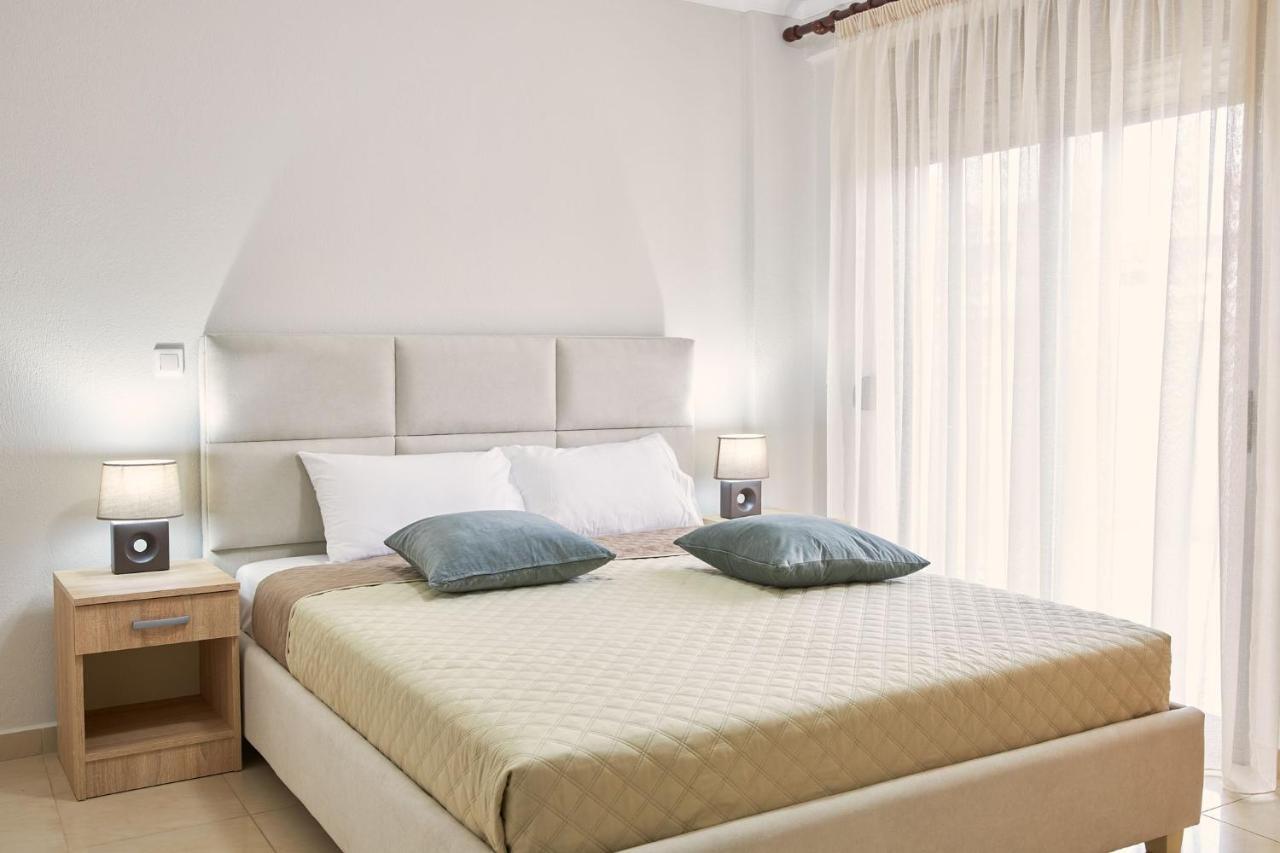 Pearl Apartments Ofrínion エクステリア 写真